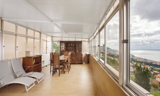 Monte House | Holiday Home 'Cesto Do Monte' with Sea View, Shared Terrace and Wi-Fi