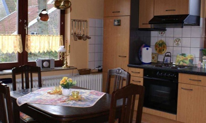 Leer Apartment | Holiday home Jümme - Ferienwohnung Grüßing, 15014