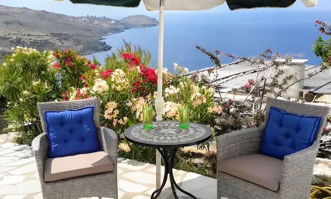 Kato Aprovatou House | Holiday Home 'Dove View' with Wi-Fi and Air Conditioning