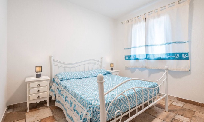 Villasimius House | Holiday Home 'Giardino' with Private Garden, Wi-Fi and Air Conditioning