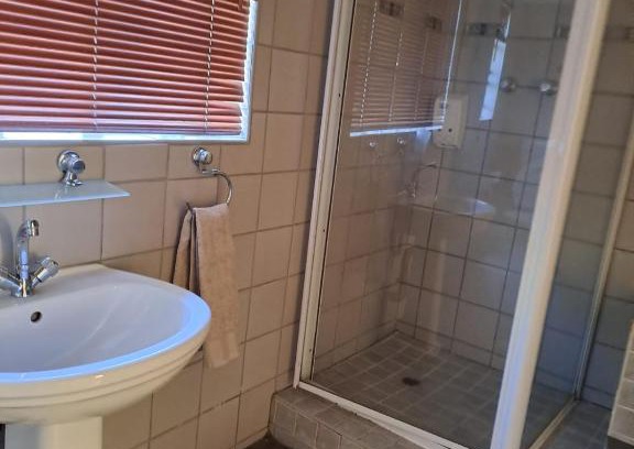 Benoni House | Holiday home in Benoni