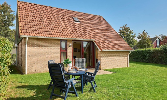 Heinkenszand House | Holiday Home in Zeeland with Sauna