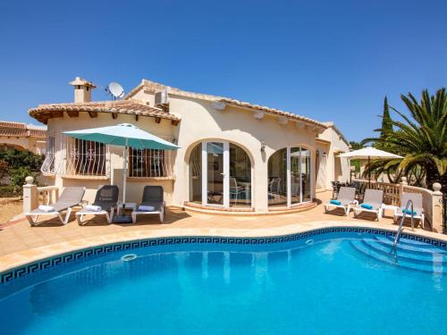 Media Luna House | Holiday Home La Cala by Interhome