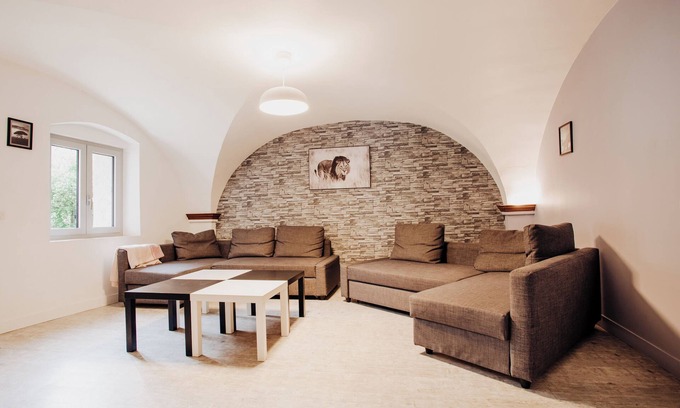 Novallay House | Holiday Home 'Maison 3 Vallées Val Thorens' with Private Garden and Balcony
