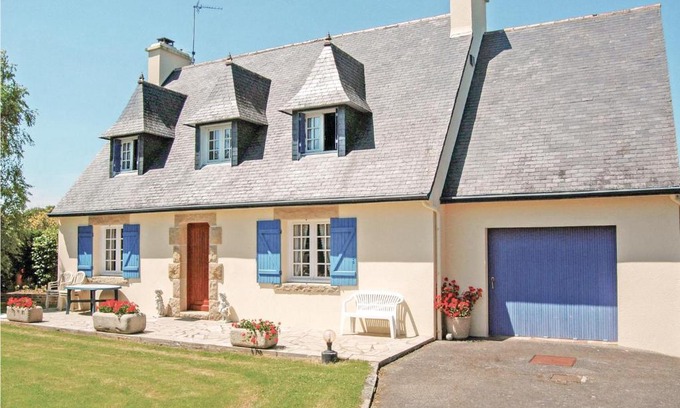 Pont-l'Abbe House | Holiday Home Menez Rooz - 01