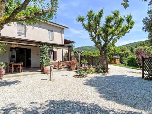 Casale Marittimo House | Holiday Home Montaleo by Interhome