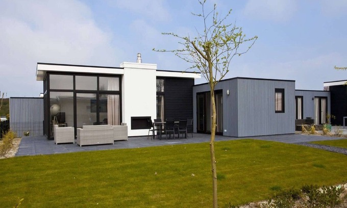 Biddinghuizen House | Holiday Home near Veluwemeer with Terrace