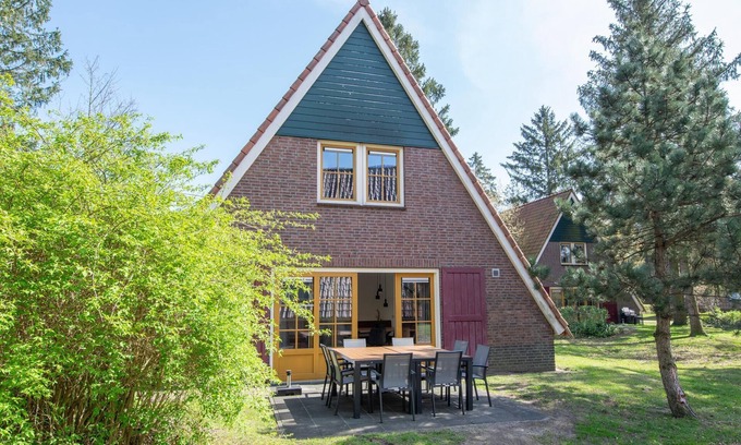 Municipality of Oosterhout House | Holiday Home near De Biesbosch & Breda