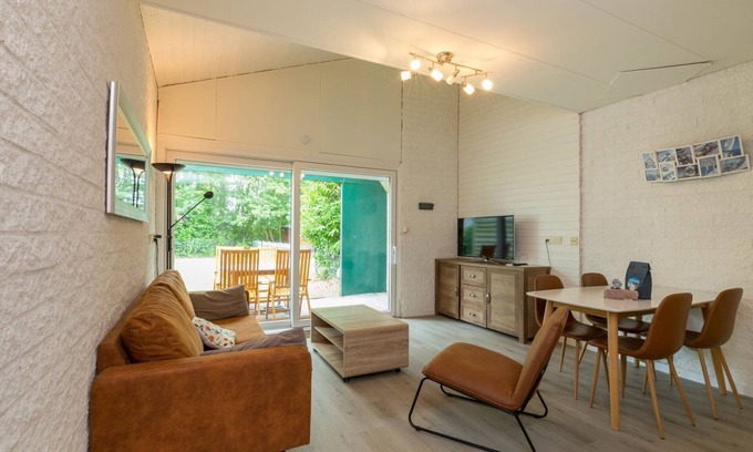 Kortgene House | Holiday home near Lake Veere and Kortgene