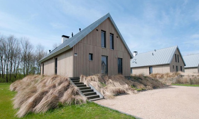 Tholen House | Holiday Home Oesterdam Resort-3