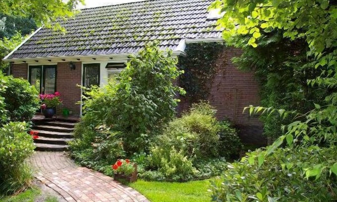 Veenhof House | Holiday home, pets are welcome.