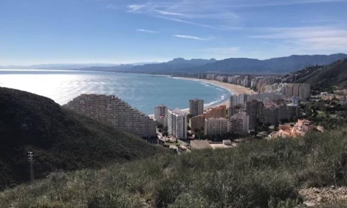 Faro de Cullera House | Holiday Home 'Residencial Monteazul' with Private Pool, Wi-Fi and Air Conditioning