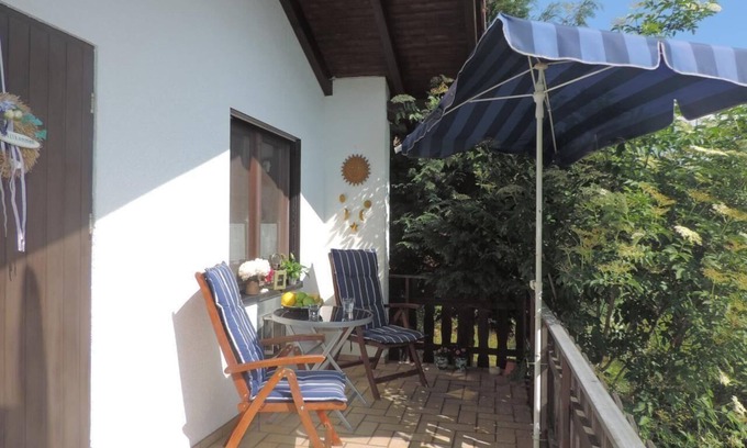 Waldeck House | Holiday home Schlossblick with partial lake view