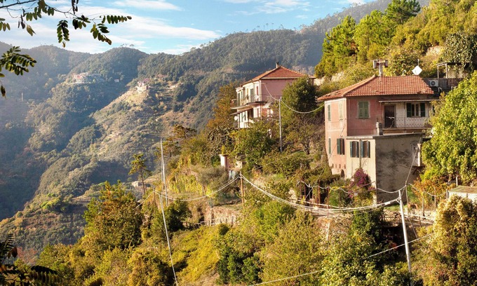 Vernazza House | Holiday Home "Seroa 1" with Sea View, Shared Terrace and Wi-Fi