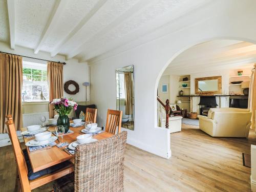 Mevagissey House | Holiday Home Shell Seekers by Interhome