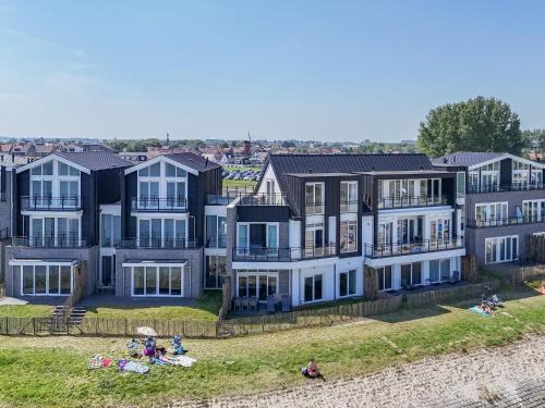 Sint-Annaland House | Holiday Home Sint-Annaland near Zeeland Beach