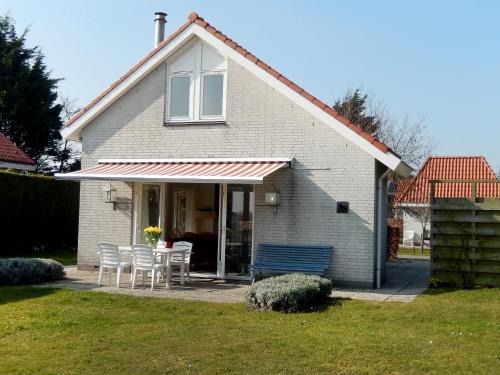 Municipality of Noordwijk Resort | Holiday Home Stern Comfort-3 by Interhome