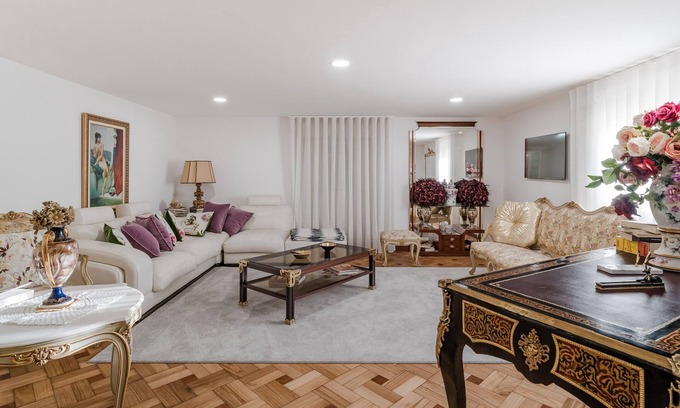 Ronfe House | Holiday Home 'T3 W430' with Private Garden and Wi-Fi