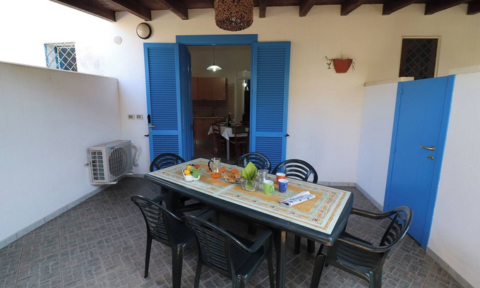 Torre dell'Orso House | Holiday Home Trilo barbecue Torre dell'Orso PT48 with Garden and Barbecue