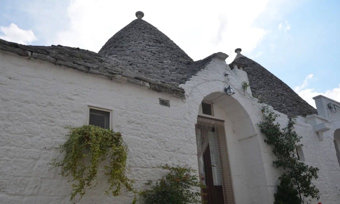 The Trulli of Alberobello House | Holiday Home Trullo Zio Cosimo Alberobello with A/C & Wi-Fi