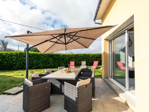 Plouescat House | Holiday Home Ty Frouden by Interhome