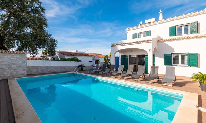 Vale de Parra House | Holiday Home 'Villa Sol' with Private Pool, Wi-Fi and Air Conditioning