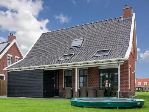 Colijnsplaat House | Holiday home with sauna and sun shower in Zeeland