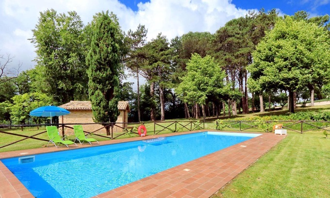 San Severino Marche House | Holiday house San Severino Marche for 1 - 14 persons with 5 bedrooms - Holiday home