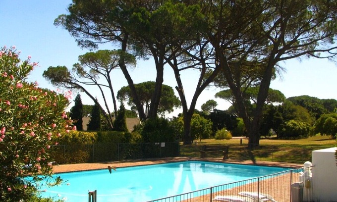 Trawal House | Holiday house, 4 persons in secured park with pool at the Wine-Route