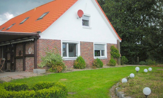Esens House | Holiday house Bensersiel for 1 - 8 persons with 4 bedrooms - Holiday house