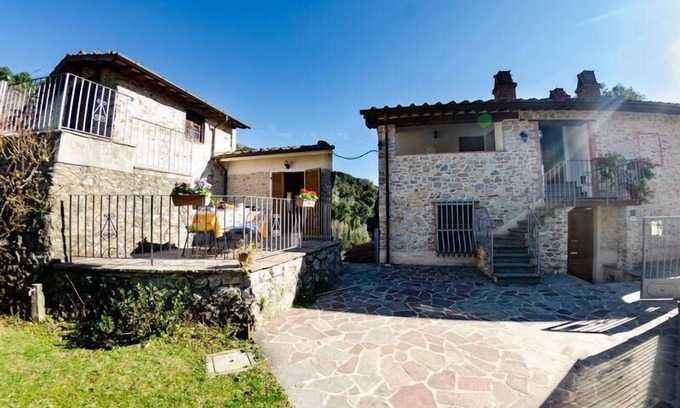 Castello House | Holiday house for 10 persons approx. 170 qm in Castello, Tuscany (Province Lucca)