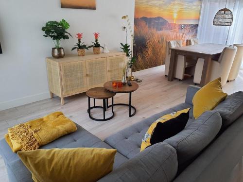 Noordwijkerhout House | Holiday house Happy House - 2 km from the beach