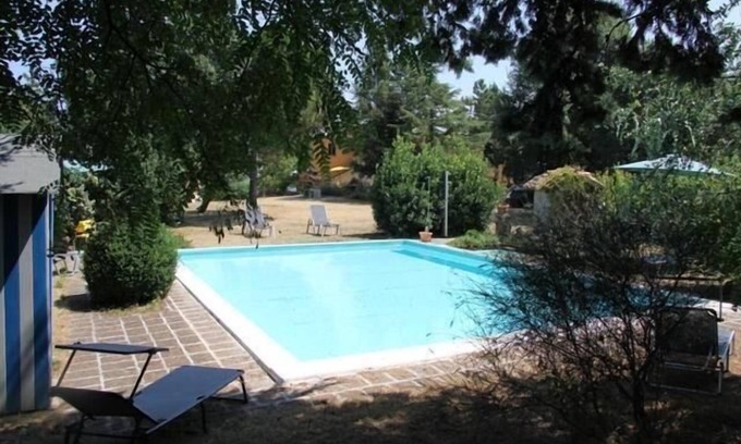 Urbino House | Holiday house in Italy with a pool – ideal for families with children or groups of up to 12 persons
