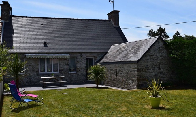 Surville House | Holiday house La Cale