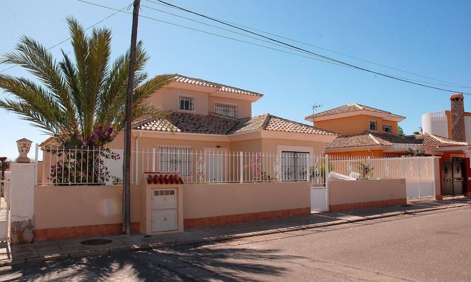 El Algar House | Holiday house Los Urrutias for 1 - 8 persons with 4 bedrooms - Holiday house