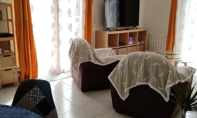 Ploumagoar House | Holiday house Ploumagoar for 1 - 2 persons with 1 bedroom - Holiday house