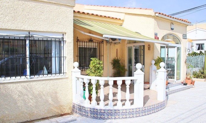 San Fulgencio House | Holiday house San Fulgencio for 1 - 7 persons with 3 bedrooms - Holiday house
