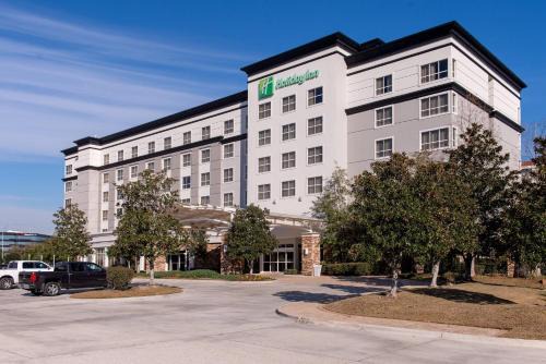 Highlands - Perkins Hotel | Holiday Inn Baton Rouge College Drive I-10 by IHG