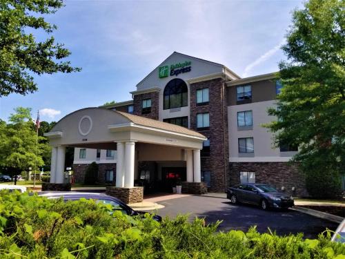 Apex Hotel | Holiday Inn Express Apex - Raleigh by IHG