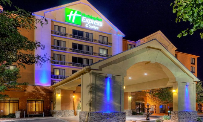 Northeast Heights Hotel | Holiday Inn Express Hotel & Suites Albuquerque Midtown by IHG