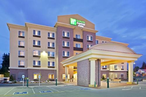 Lynnwood Hotel | Holiday Inn Express Hotel & Suites Seattle North - Lynnwood by IHG