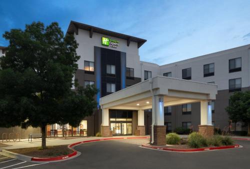 Near North Valley Hotel | Holiday Inn Express & Suites Albuquerque Historic Old Town by IHG