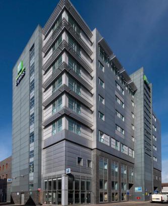 Swindon Hotel | Holiday Inn Express Swindon City Centre by IHG