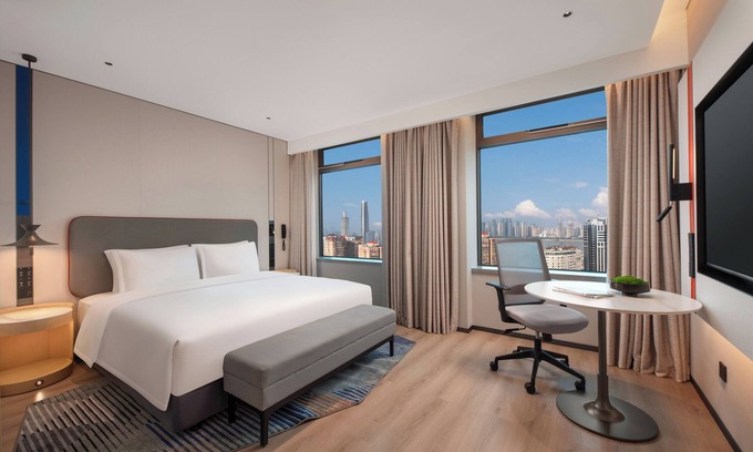 Jiang'an District Hotel | Holiday Inn Express Wuhan Jianghan Road by IHG