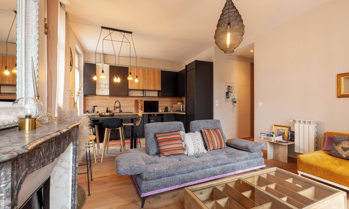 Le Chapitre Apartment | Holiday rental, family flat for 7 people with balcony and Wi-Fi