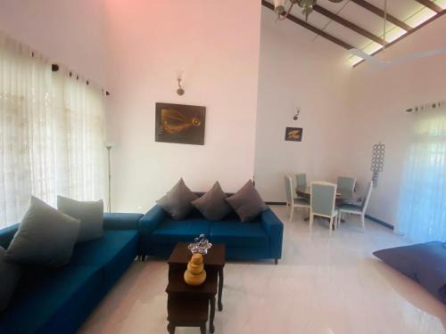Kesbewa Villa | Holiday Villa