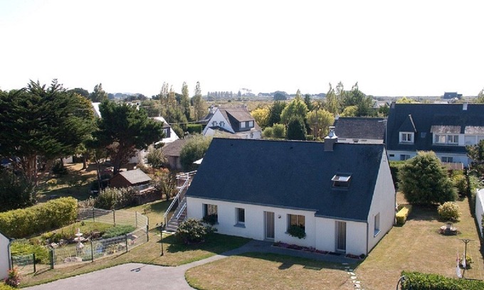 Locmariaquer House | Holidays in Locmariaquer, house 5 to 6 people, 400 m village and port, 700 m pla