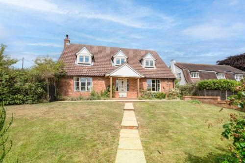 Ufford House | Hollybank Cottage, Ufford