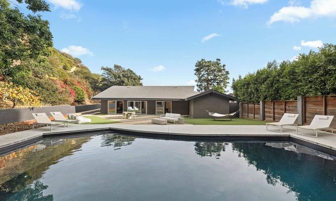 The Bird Streets House | Hollywood Hills Haven withnLuxurious Pool