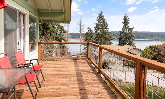 Freeland House | Holmes Harbor Retreat: Spacious home w view and pet friendly BY Betterstay